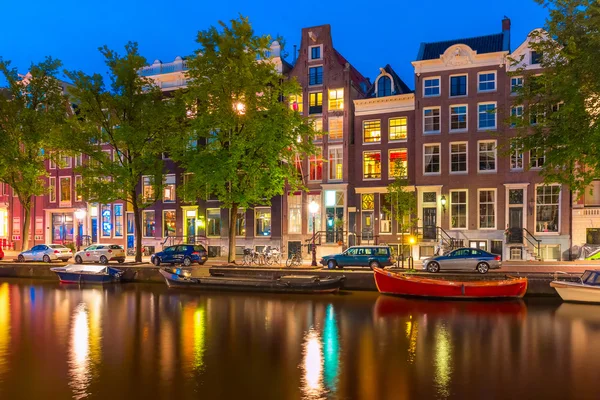 Night city view of Amsterdam canal Herengracht — Stock Photo, Image