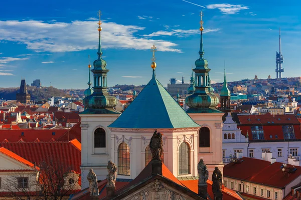 Letecký pohled na staré město v Praze, Česká republika — Stock fotografie