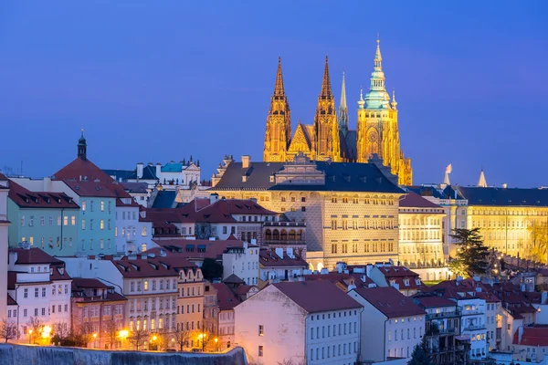 Золотой замок ночью, Чехия — стоковое фото