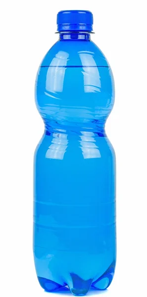 Een blauwe fles mineraal water — Stockfoto