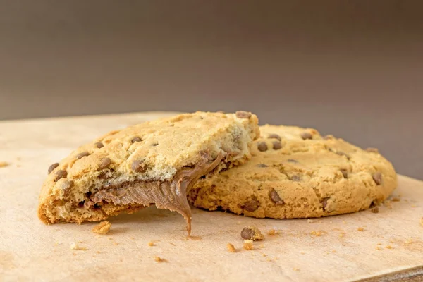 Galletas con chips de chocolate —  Fotos de Stock