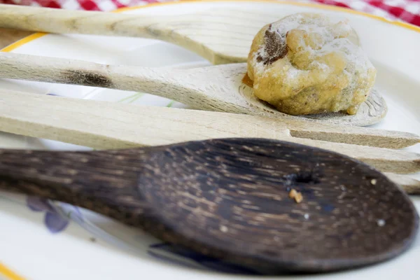 Soplo de crema con azúcar glaseado — Foto de Stock