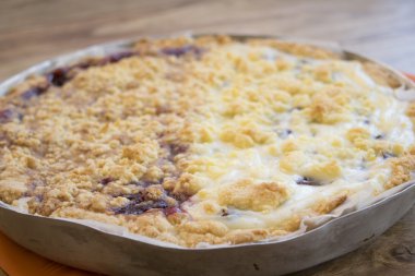 Çift Kişilik sbriciolata tart tür: çikolata ve ricotta peyniri