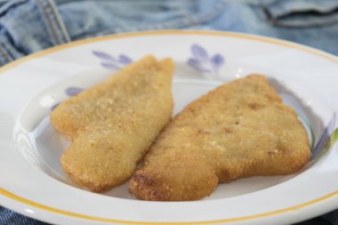 kızarmış tavuk şnitzel