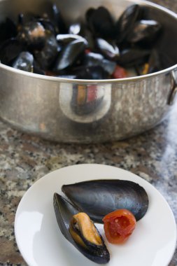 Napoliten biberli midye