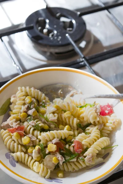 Pasta salad with vegetables — Stock Photo, Image