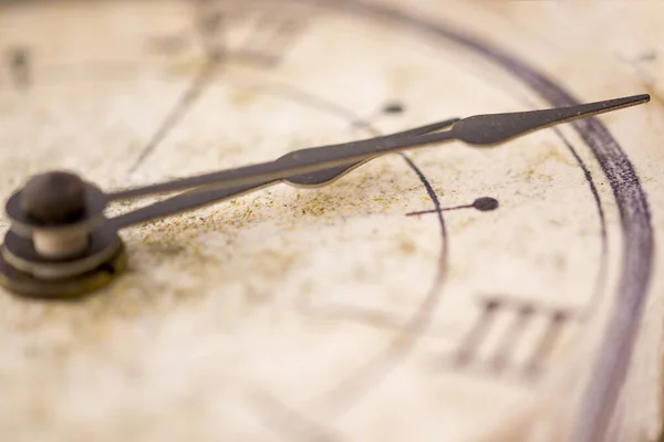 Zeitkonzept Durch Das Detail Einer Antiken Uhr — Stockfoto