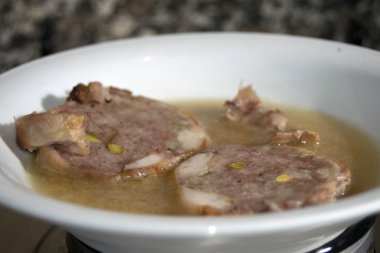 Doldurulmuş tavşan