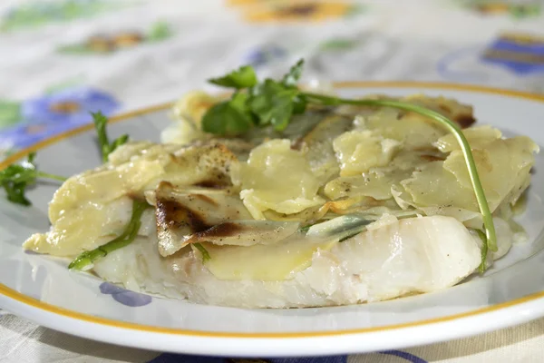 Fillet of plaice in potatoes crust — Stock Photo, Image