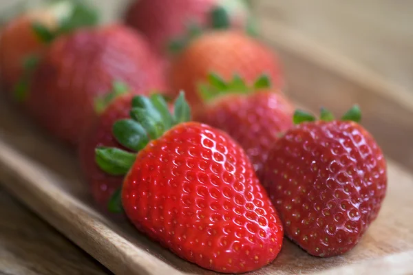 Biologische Erdbeeren — Stockfoto