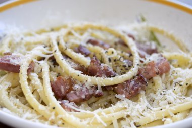 bucatini pastırma ile