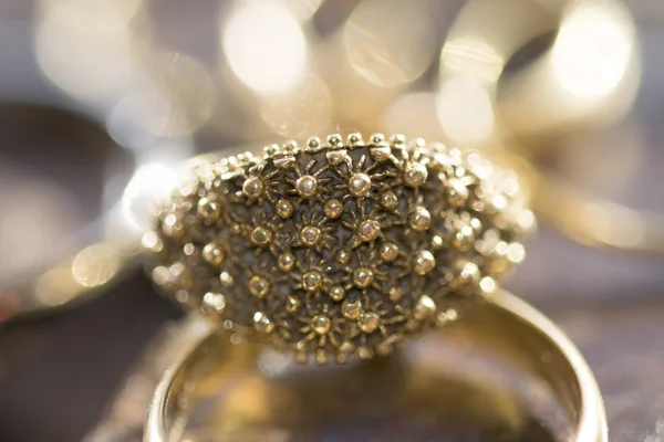 Filigree wedding ring — Stock Photo, Image