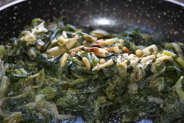 Stir fried vegetable in pan — Stock Photo, Image