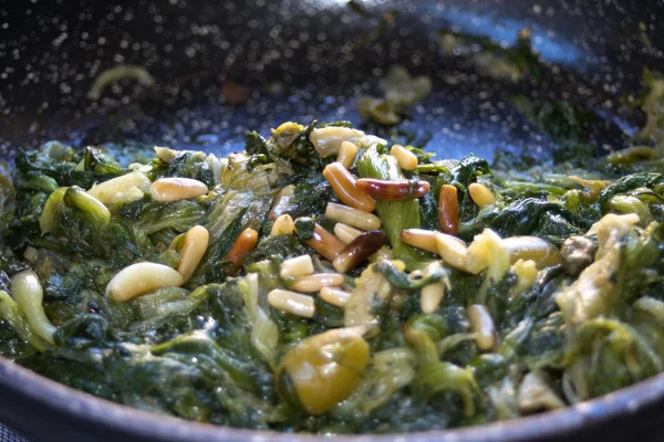 Stir fried vegetable in pan — Stock Photo, Image