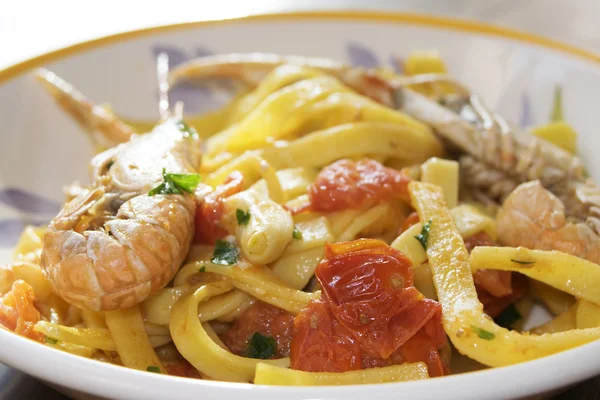 Fettuccine at the scampi — Stock Photo, Image