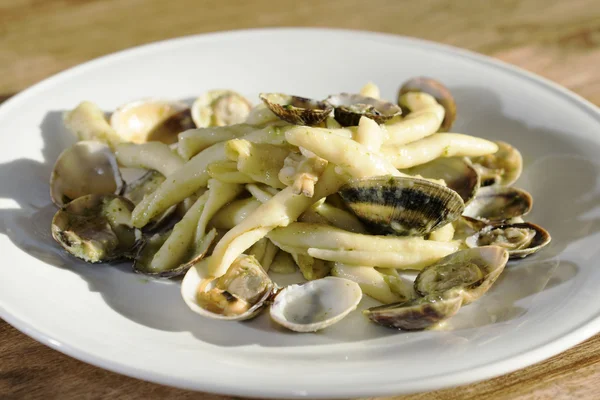 stock image macaroni with clams