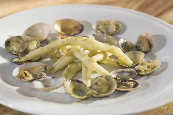 Macaroni met kokkels — Stockfoto