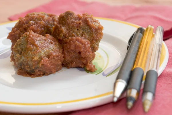 Polpetta al sugo di pomodoro — Foto Stock