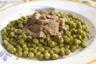 bezelye ile Dana Yahni