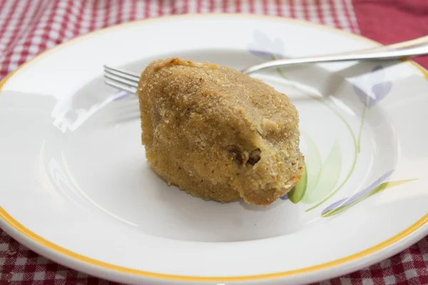 Petto di pollo impanato — Foto Stock