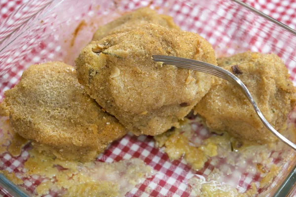 Gepaneerde borst kip gebakken in de oven — Stockfoto