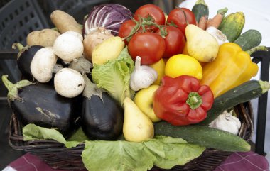 sebze çeşitli bir kompozisyon içinde