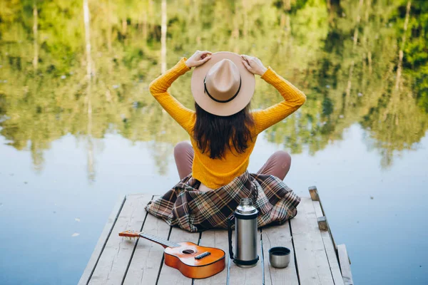 Young Woman Sits Guitar Bridge Lake Autumn Landscape Toning — Stock Photo, Image