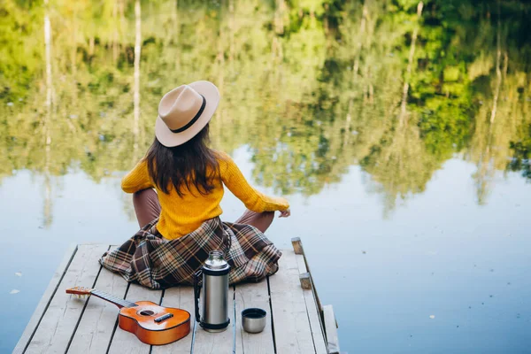 Young Woman Sits Guitar Bridge Lake Autumn Landscape Toning — Stock Photo, Image