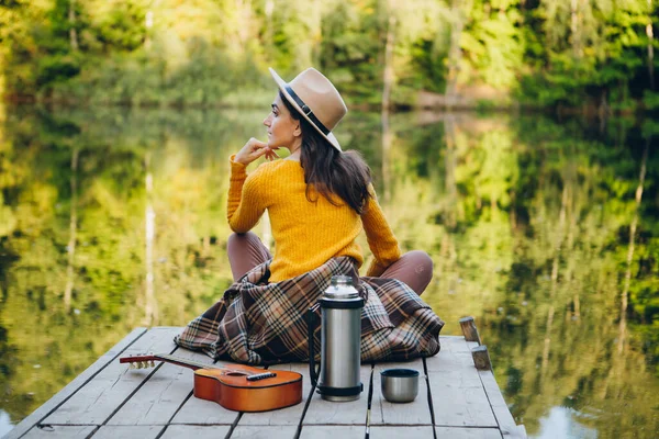 Young Woman Sits Guitar Bridge Lake Autumn Landscape Toning — Stock Photo, Image