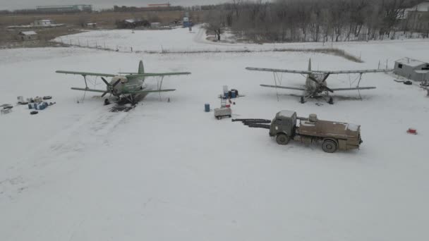 Rusya Federasyonu 'ndan ilk kozmonot Yuri Gagarin DOSAAF' ın Aeroclub 'u. — Stok video