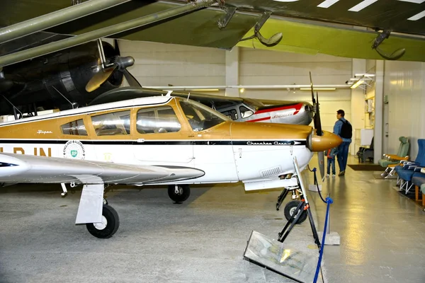 Vista interna del Museo dell'Aviazione — Foto Stock