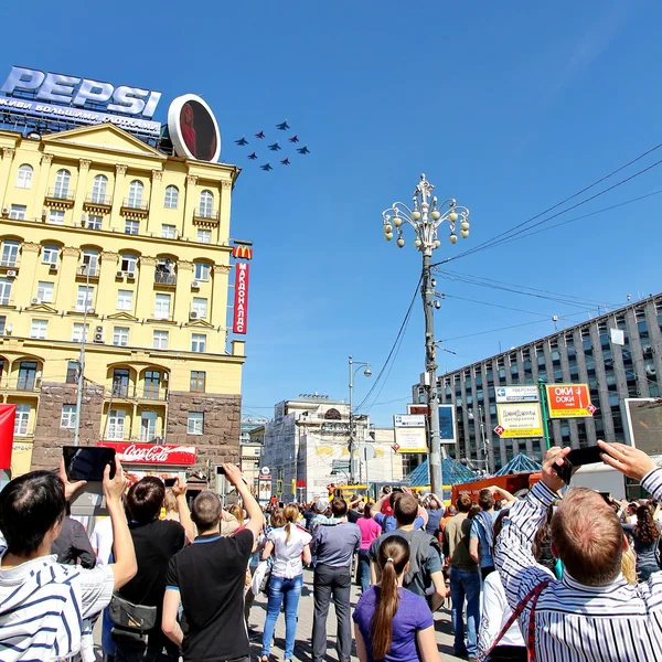 Zafer geçidi Almanya Sovyet zaferi adanmış