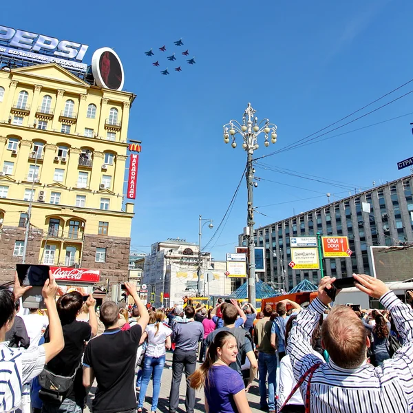 Zafer geçidi Almanya Sovyet zaferi adanmış