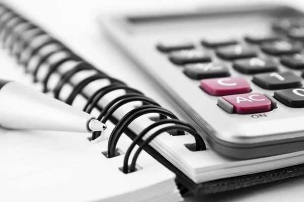 Pen, calculator and notebook — Stock Photo, Image