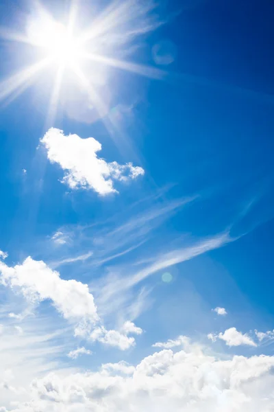 雲と青い空 — ストック写真