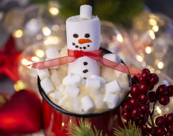 Bonhomme Neige Guimauve Avec Une Tasse Café Rouge Dans Décoration — Photo