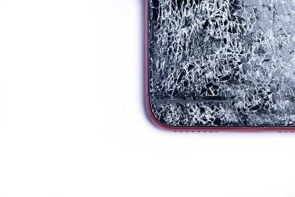 Σπασμένο Τηλέφωνο Λευκό Φόντο Σπασμένα Ηλεκτρονικά Κοντινά Πλάνα — Φωτογραφία Αρχείου