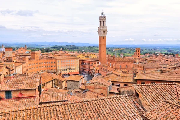 Siena, Itália - paisagem urbana — Fotografia de Stock