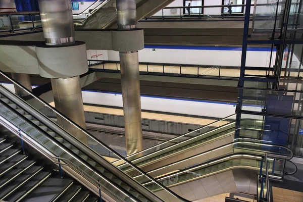 Estación de tren moderna — Foto de Stock