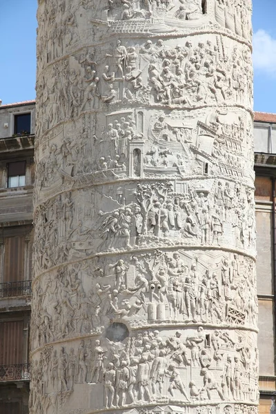 Colonna di Roma Traiano — Foto Stock