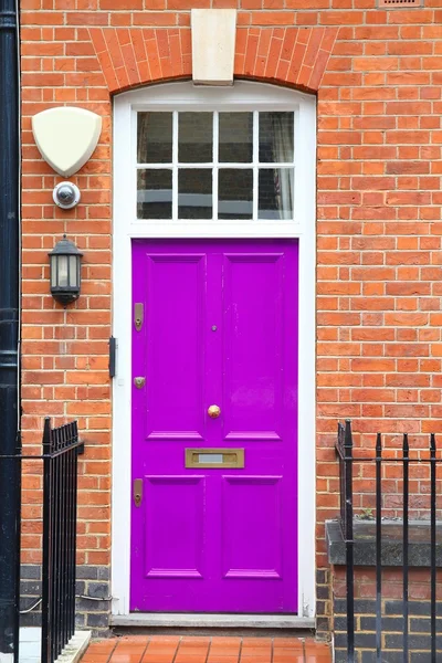 Old door in London — Stock Photo, Image