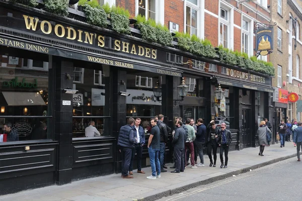 London pub, Royaume-Uni — Photo