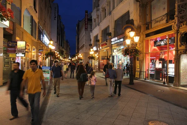 Vaci Straße, budapest — Stockfoto