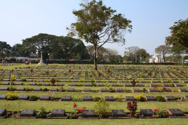 Kanchanaburi mezarlığı, Tayland