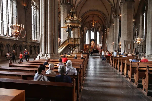 Linkoping Sweden Ağustos 2018 Nsanlar Linkoping Sveç Teki Romanesk Katedrali — Stok fotoğraf