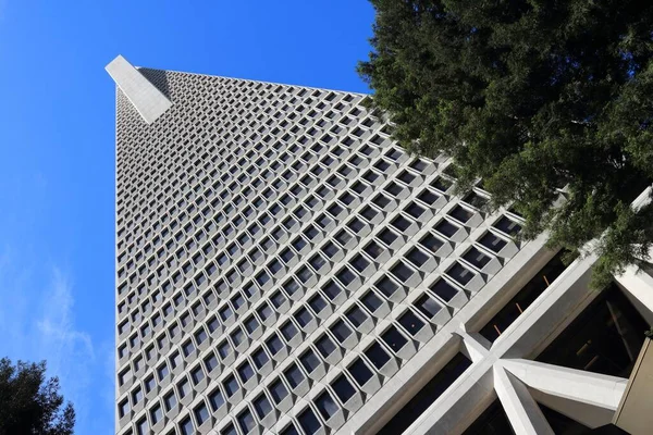 San Francisco Usa エイプリル社2014年9月9日 米国サンフランシスコにあるトランスアメリカピラミッド超高層ビル 高さ853フィート 260 のサンフランシスコで最も高い建物です — ストック写真