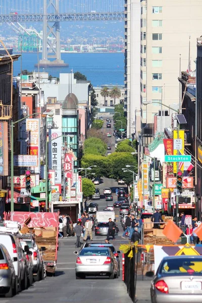 San Francisco Usa April 2014 Menschen Besuchen Chinatown San Francisco — Stockfoto