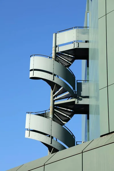 Almanya Yangın Merdivenleri Kamu Binası Yangın Güvenliği — Stok fotoğraf