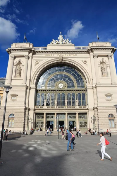 Budapest Maďarsko Června 2014 Lidé Navštíví Nádraží Keleti Budapešti Keleti — Stock fotografie