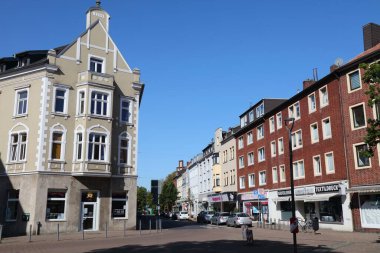 GLADBECK, GERMANY - 20 Eylül 2020: Willy Brand Meydanı (Willy-Brandt-Platz) şehir manzarası Gladbeck, Almanya. Gladbeck, Kuzey Ren-Vestfalya 'nın önemli bir sanayi kentidir..